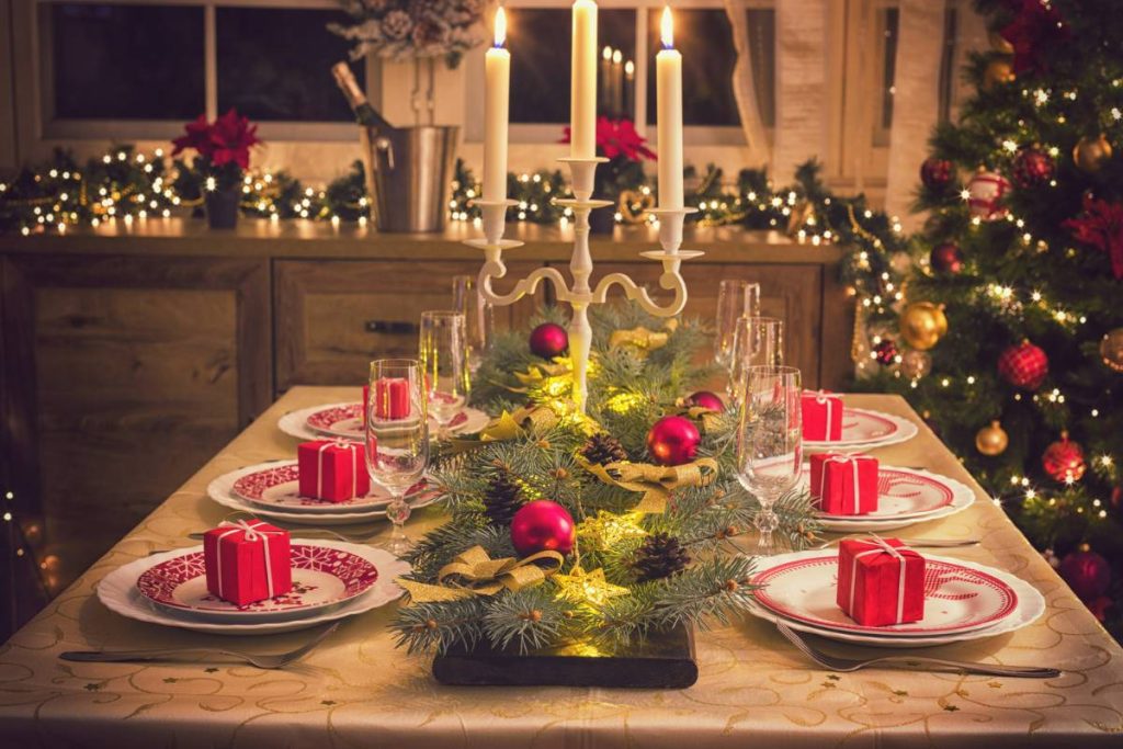 green centerpieces on Christmas table